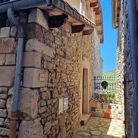 Gite La Maisonnette Avec Belle Vue A St Rome De Tarn Saint-Rome-de-Tarn Extérieur photo